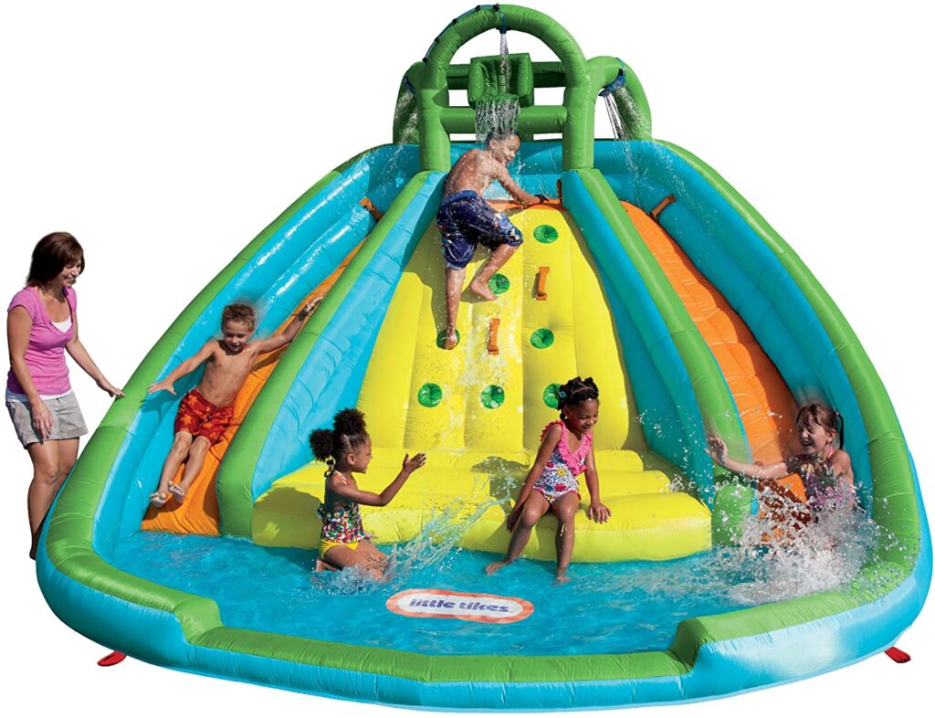 Little Tikes Rocky Mountain River Race Inflatable Rock Climbing Wall com Slide with Holds