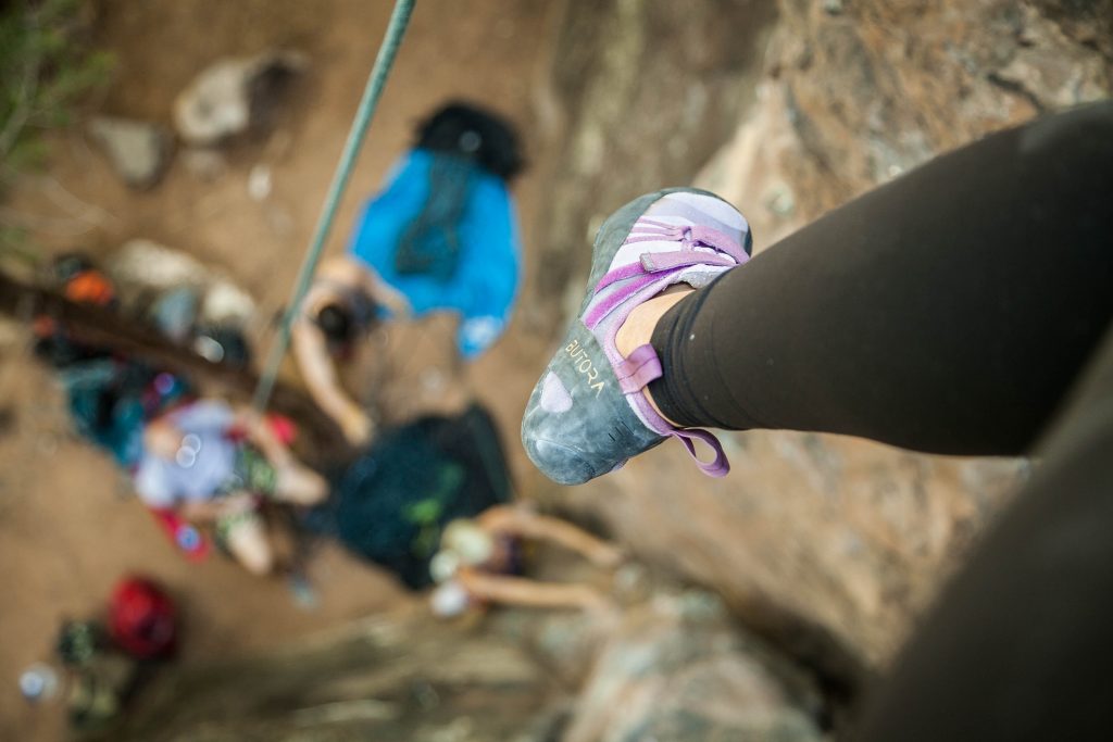Stretch Climbing Shoes