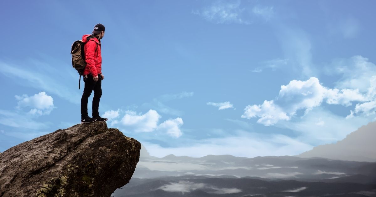 8 Essential Tips for Outdoor Rock Climbing Beginners